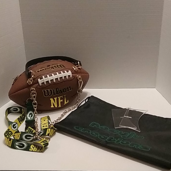 HANDMADE Football Purse (GREEN BAY PACKERS) 🏈 - Picture 4 of 17